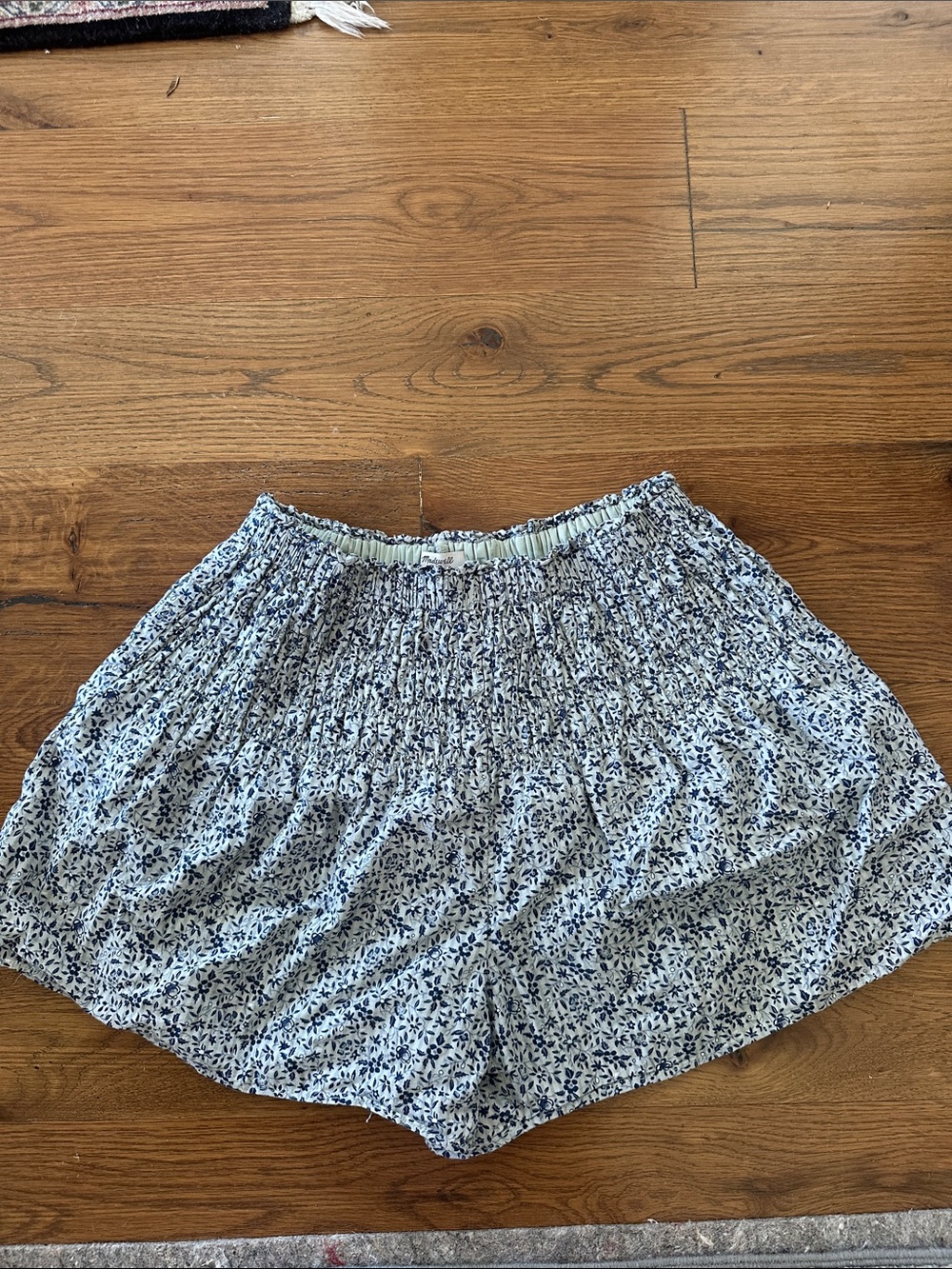 Madewell smocked pull on shorts (florentine)